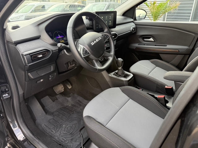 Dacia Jogger 5 Places Extreme Hybrid 140
