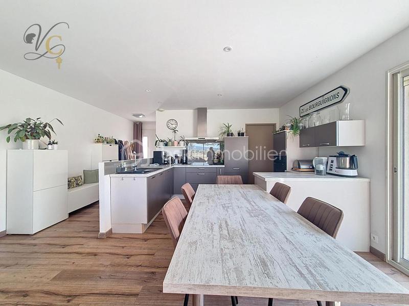 Maison - 106 m² - 4 pièces