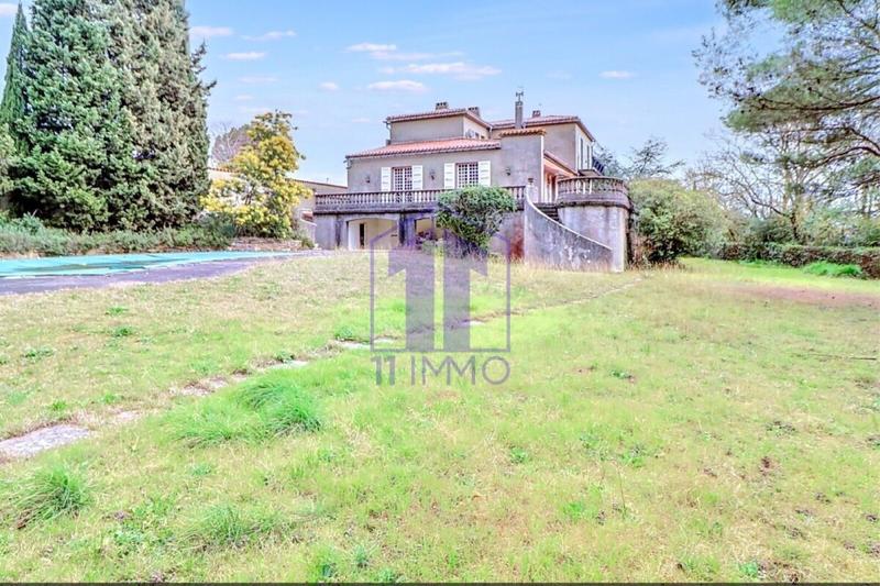 Maison - 400 m² - 10 pièces