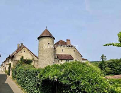 Maison - 273 m² - 11 pièces