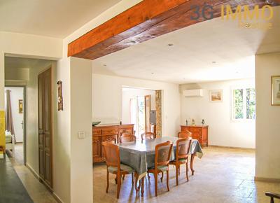 Villa - 178 m² - 9 pièces