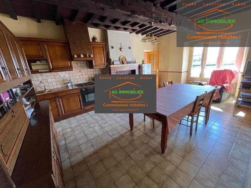 Maison - 380 m² - 5 pièces