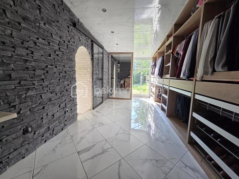 Maison en pierre - 188 m² - 7 pièces