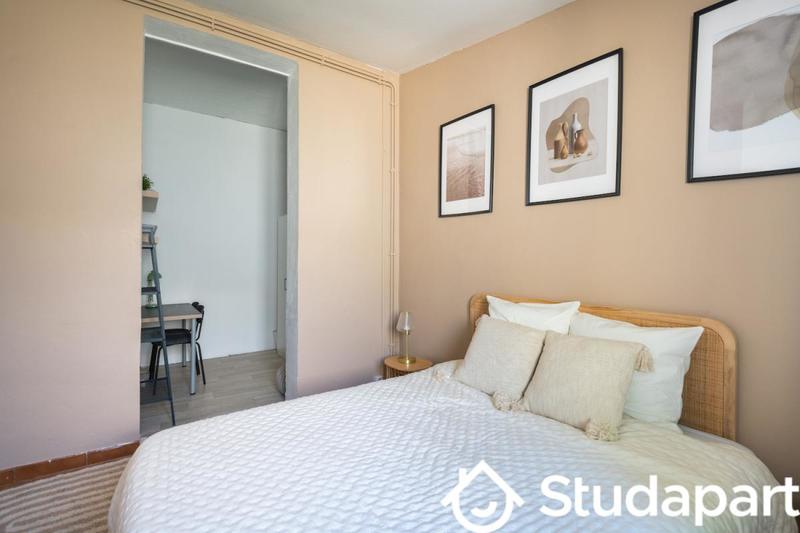 Chambre - 15 m² - 1 pièce