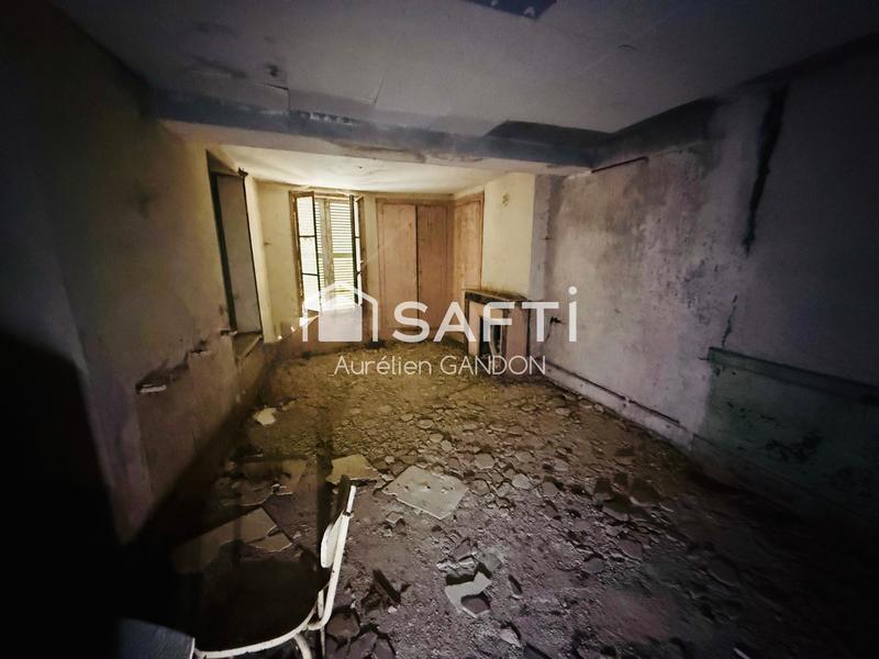 Maison - 150 m² - 5 pièces