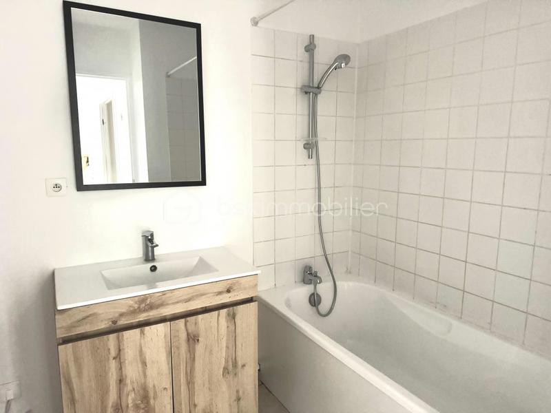 Appartement - 75 m² - 3 pièces