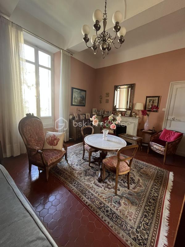 Appartement - 96 m² - 5 pièces