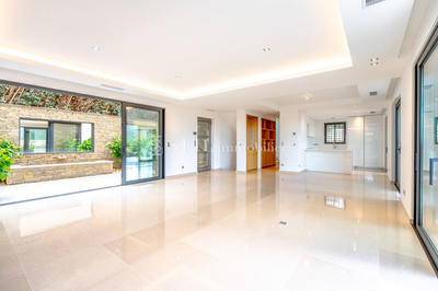 Villa - 180 m² - 5 pièces