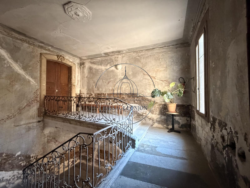 Appartement - 107 m² - 4 pièces