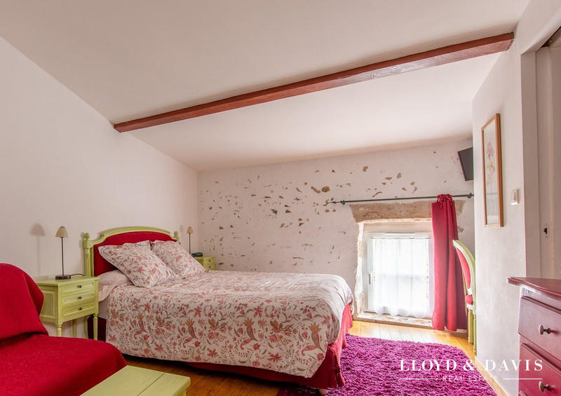 Maison ancienne - 300 m² - 10 pièces