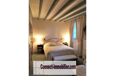 Maison - 248 m² - 8 pièces