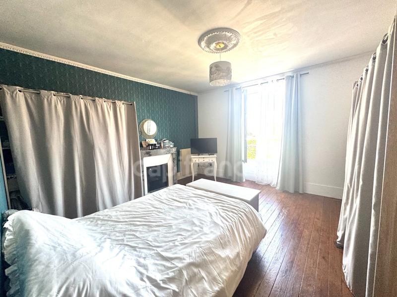 Maison - 191 m² - 8 pièces