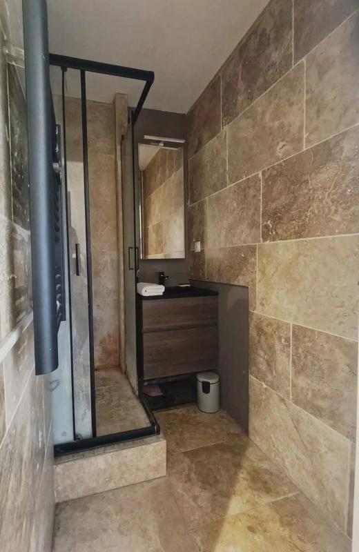 Appartement - 87 m² - 6 pièces