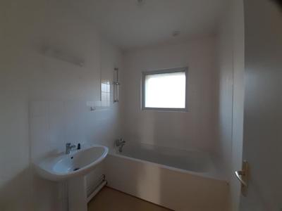 Appartement - 80 m² - 3 pièces