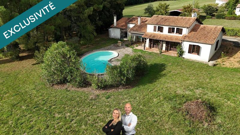 Maison - 185 m² - 8 pièces