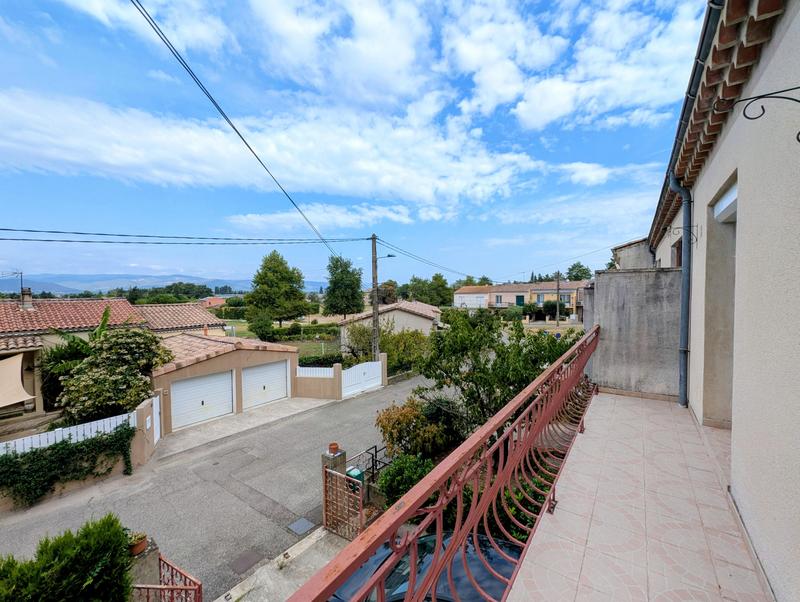 Maison jumelée - 94 m² - 5 pièces