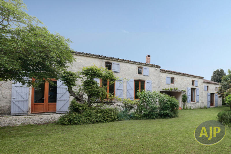 Maison - 160 m² - 5 pièces