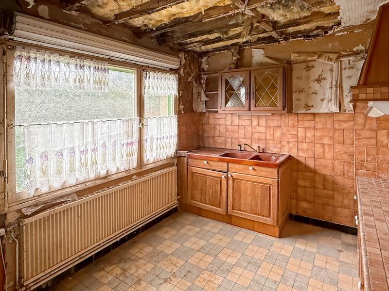 Maison - 99 m² - 5 pièces