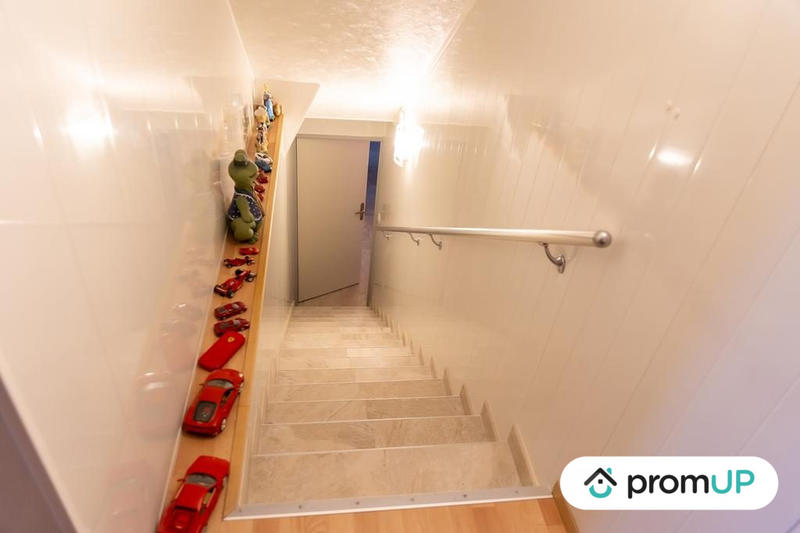 Appartement - 120 m² - 6 pièces