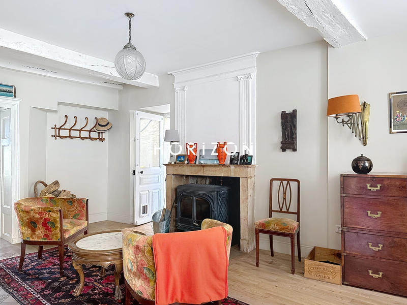 Maison ancienne - 266 m² - 10 pièces