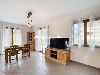 Maison - 110 m² - 4 pièces