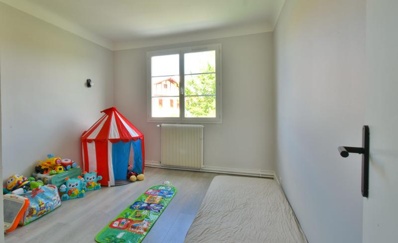 Appartement - 99 m² - 5 pièces