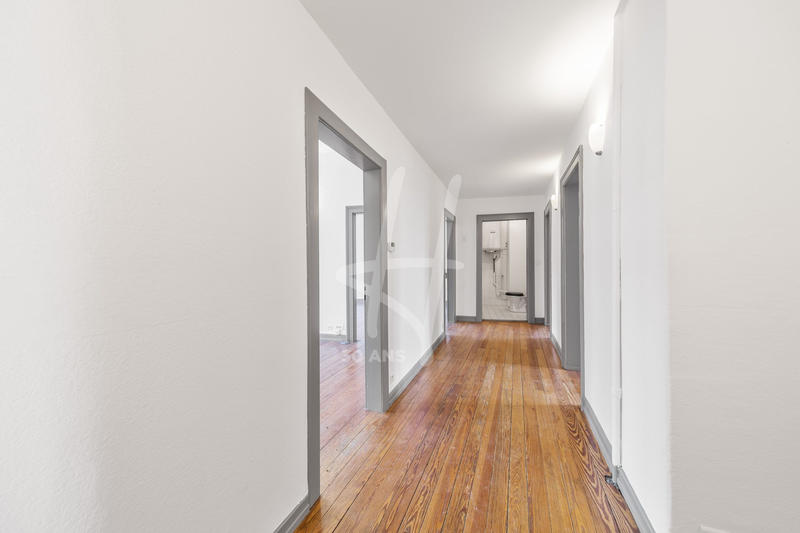 Appartement - 112 m² - 5 pièces