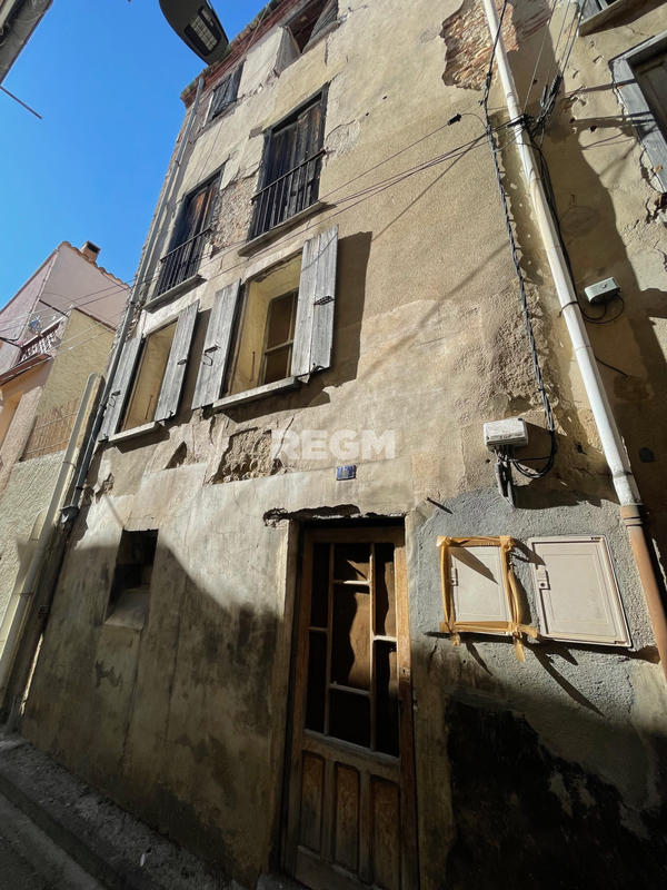 Maison de village - 255 m² - 9 pièces