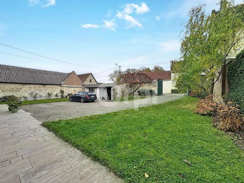 Maison - 193 m² - 6 pièces