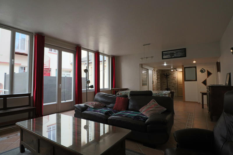 Appartement - 133 m² - 6 pièces