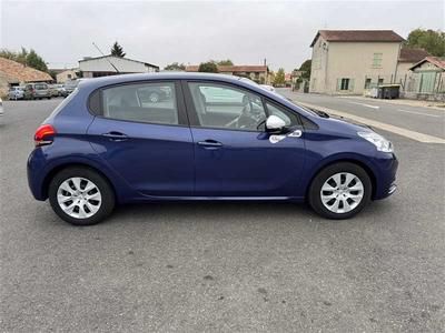 Peugeot 208 1.2i PureTech 68 Ch Like