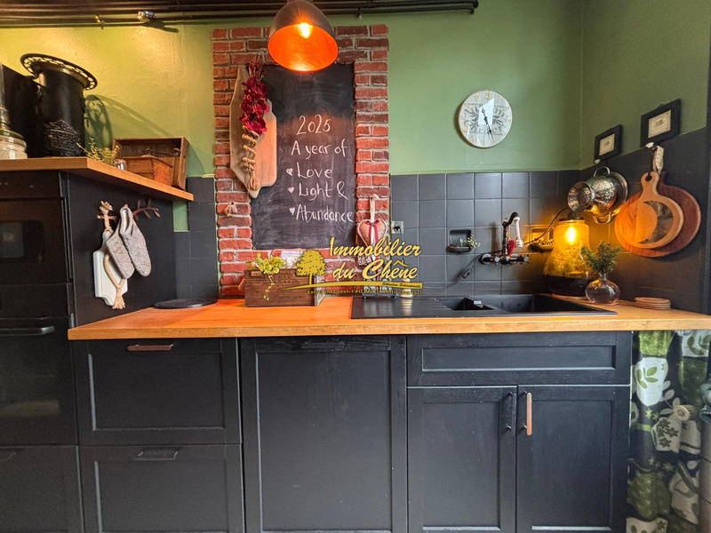 Maison - 200 m² - 9 pièces