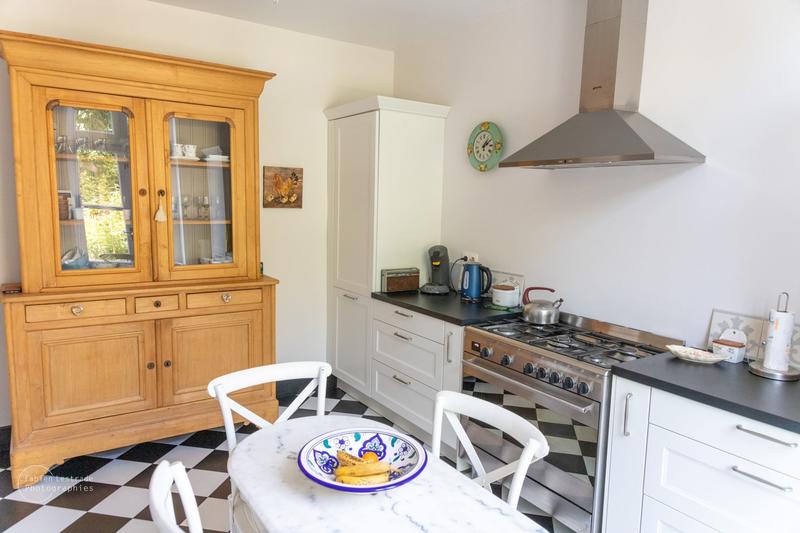 Maison - 273 m² - 11 pièces