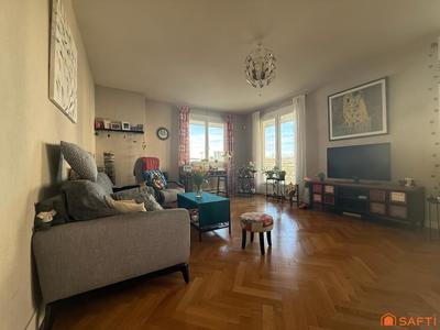 Appartement - 105 m² - 4 pièces