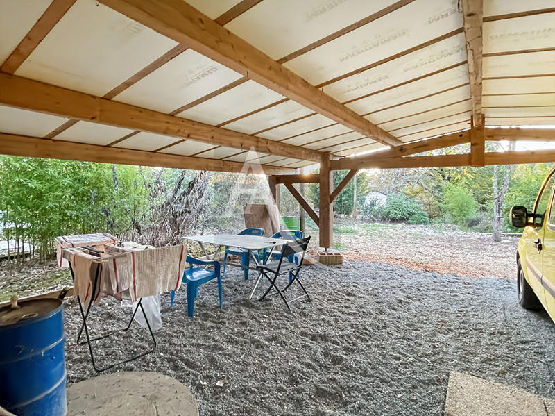 Maison - 300 m² - 6 pièces