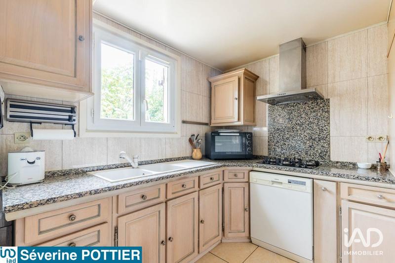 Maison - 95 m² - 5 pièces