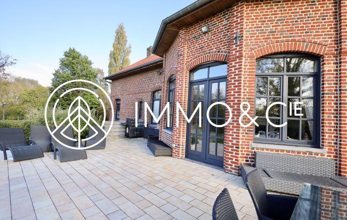 Maison - 570 m² - 17 pièces