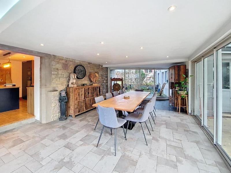 Maison - 183 m² - 7 pièces