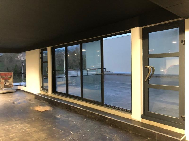 Local commercial - 480 m² - 1 pièce