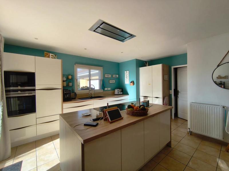 Maison - 187 m² - 7 pièces