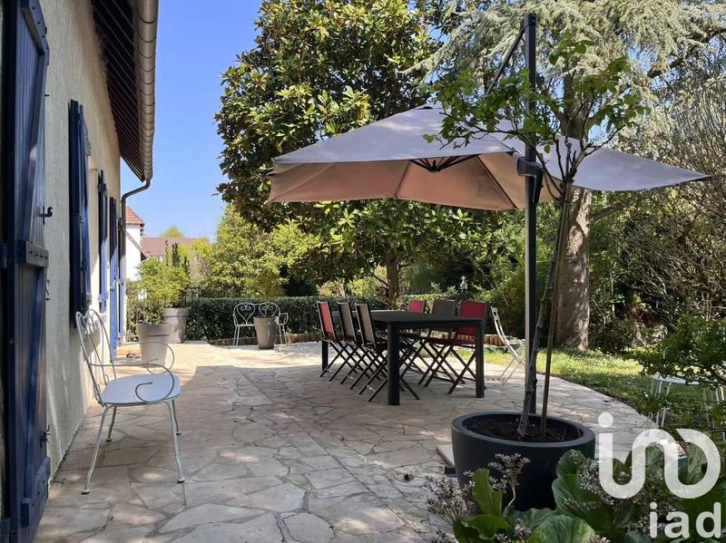 Maison - 182 m² - 7 pièces