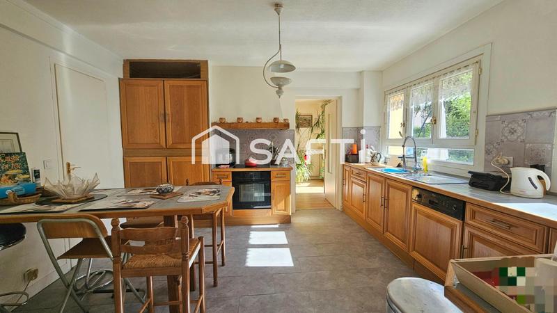 Maison - 140 m² - 7 pièces