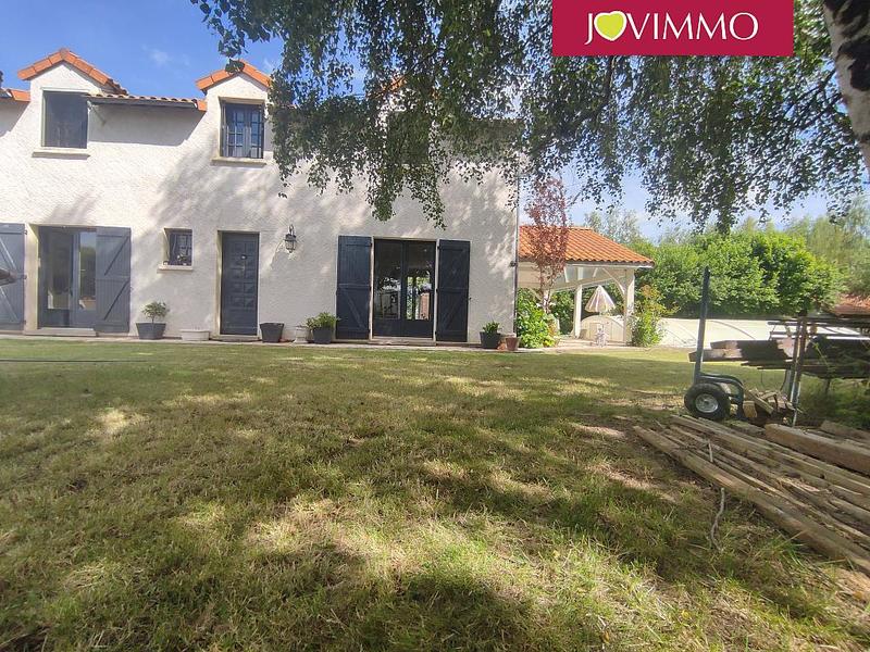 Maison - 148 m² - 7 pièces