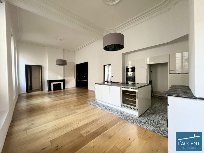 Appartement - 129 m² - 5 pièces