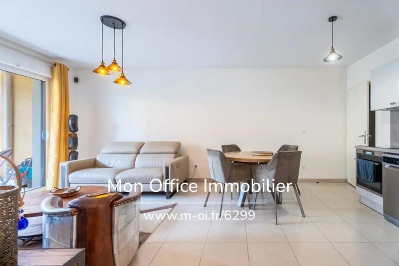 Appartement - 75 m² - 3 pièces