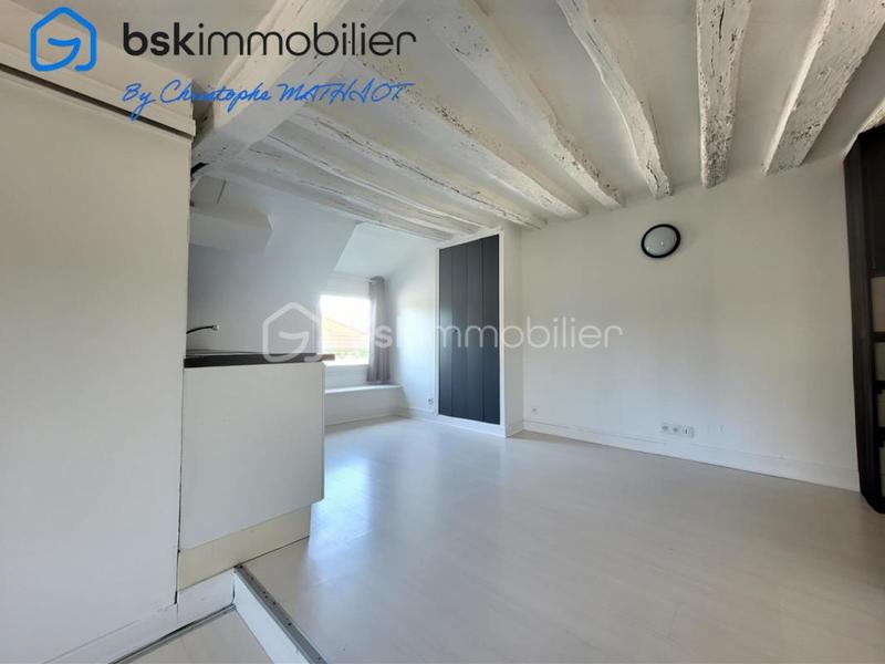 Studio - 24 m² - 1 pièce