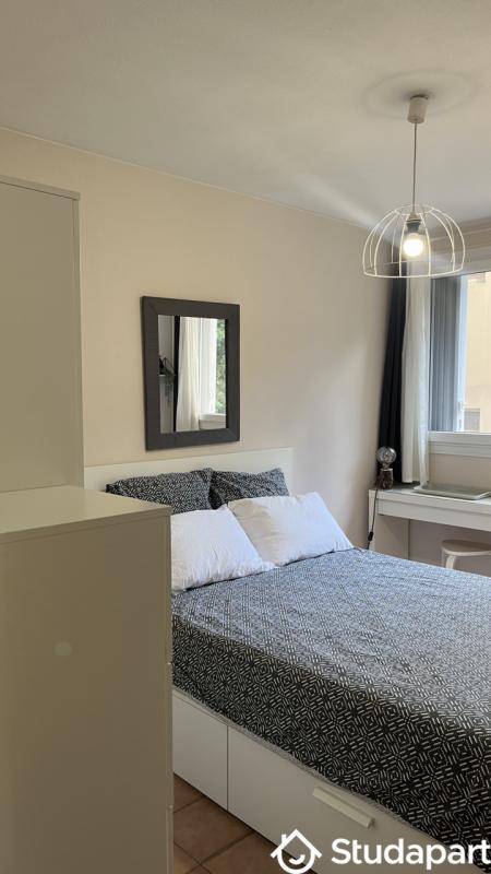 Chambre - 10 m² - 1 pièce