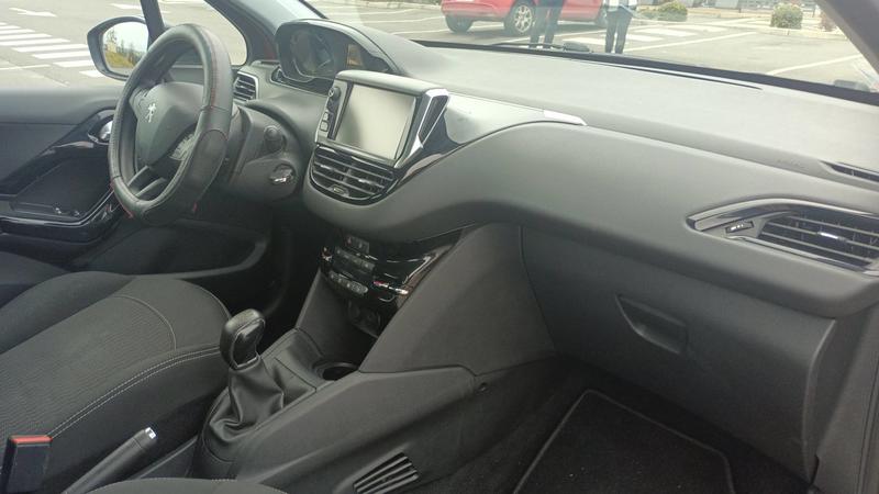 Peugeot 208 1.2 PureTech 82 Active