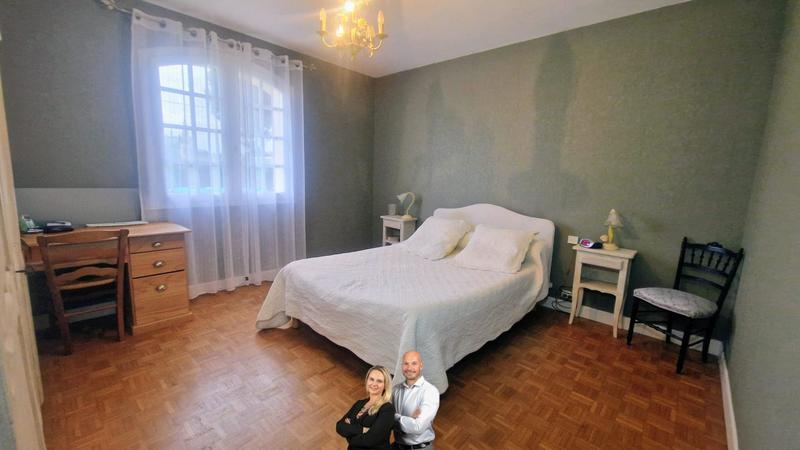 Maison - 170 m² - 6 pièces