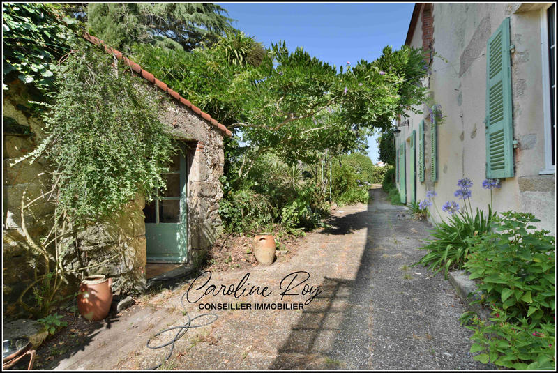 Maison - 226 m² - 8 pièces